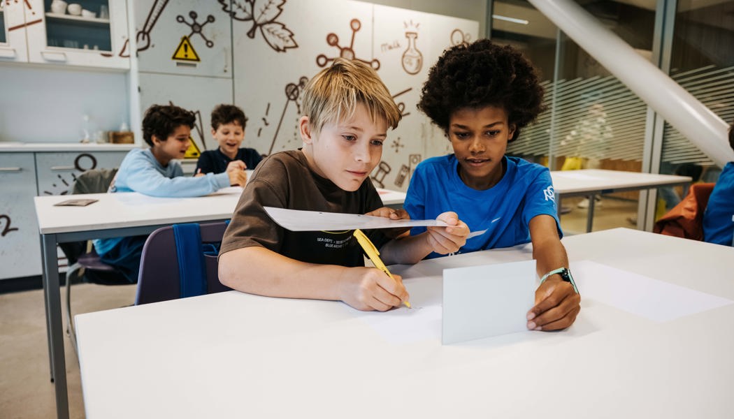06Saroontdekdag26